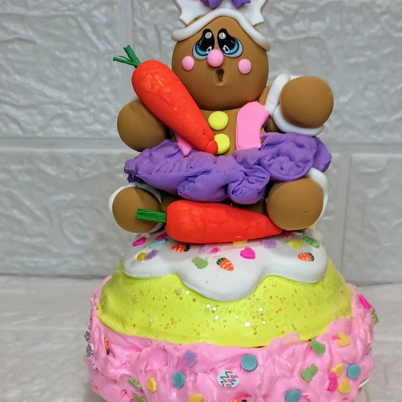 Easter Gingerbread Macaroon, Fake bake, Easter Bunny, Photo Prop, Easter Decor - Picture 5 of 6